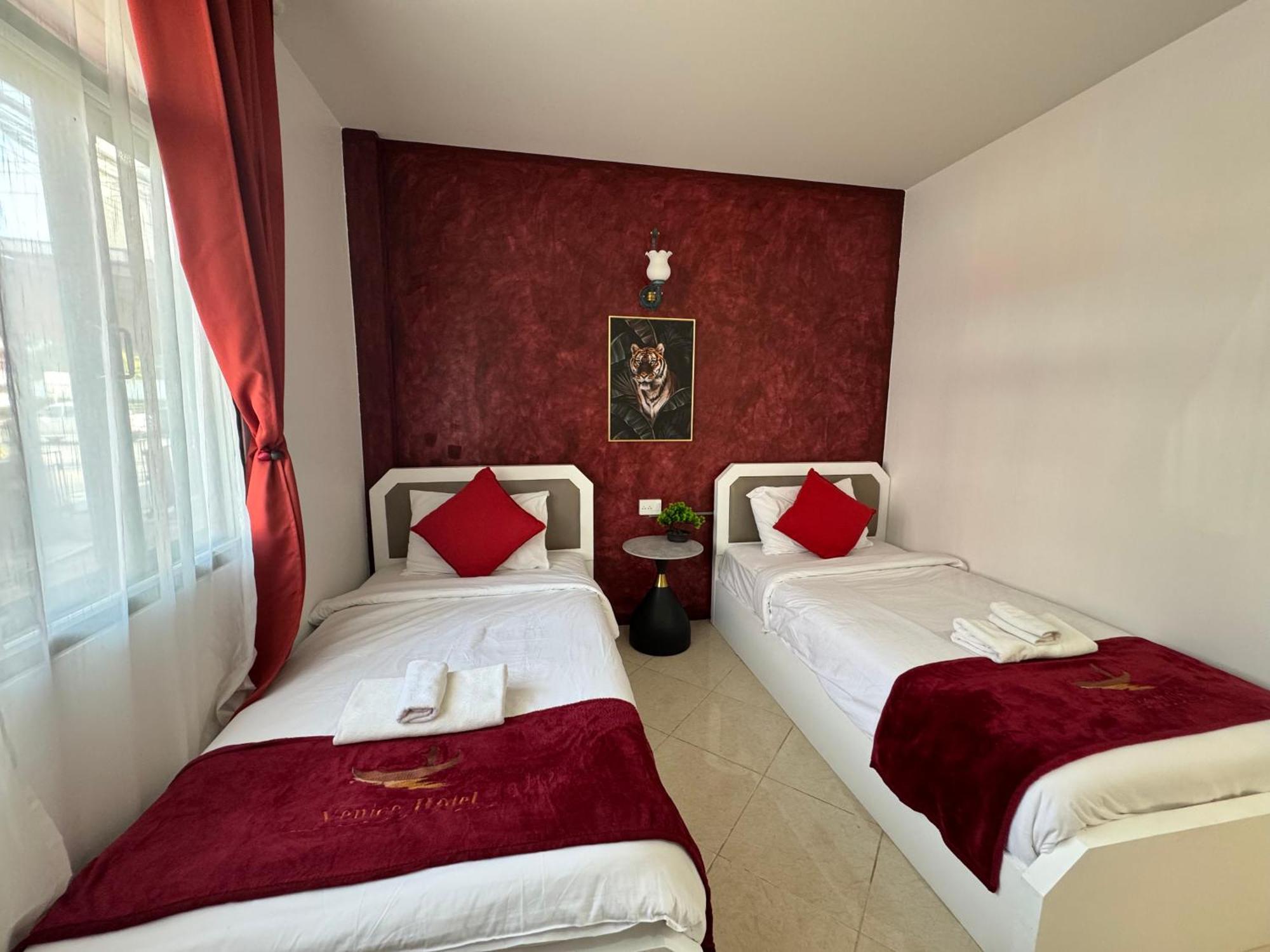 Venice Hotel Hua Hin Exterior photo