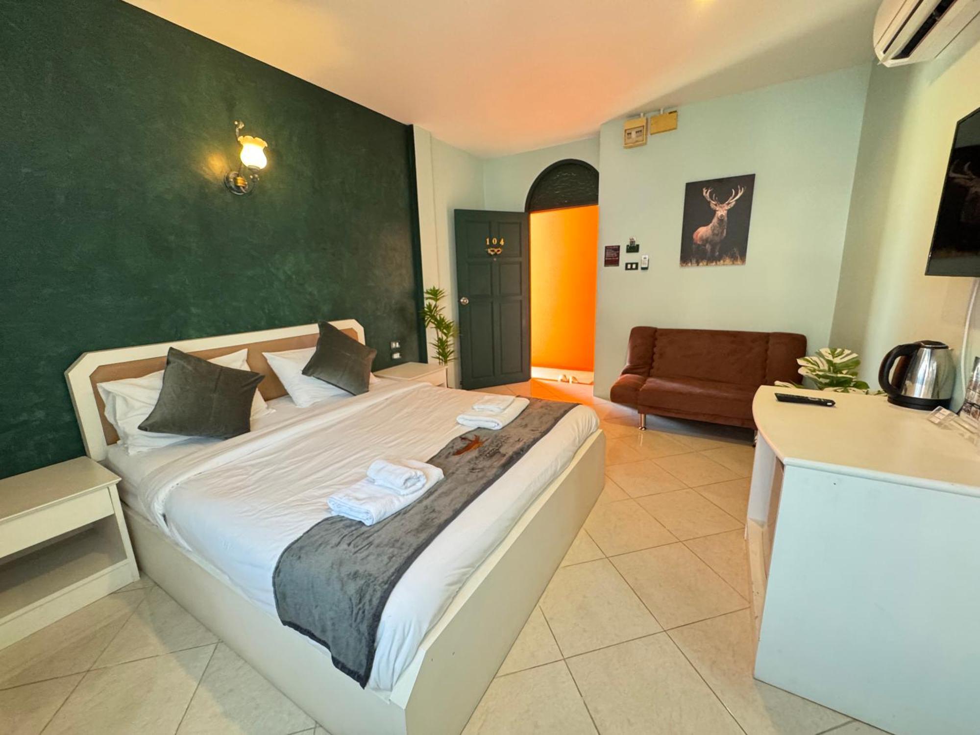 Venice Hotel Hua Hin Exterior photo